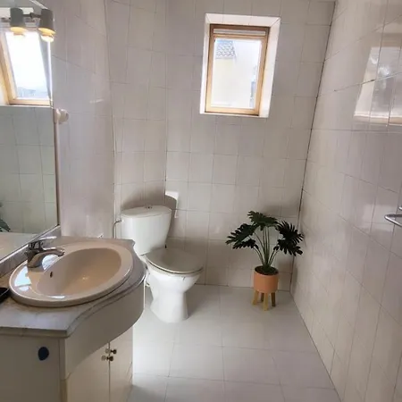 T3 Renove En Face Des Thermes Néris-les-Bains Exterior foto