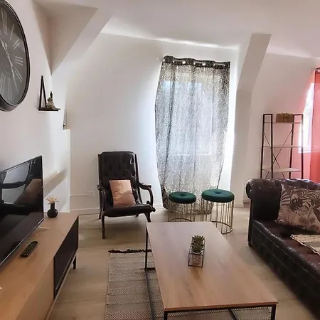 T3 Renove En Face Des Thermes Néris-les-Bains Exterior foto