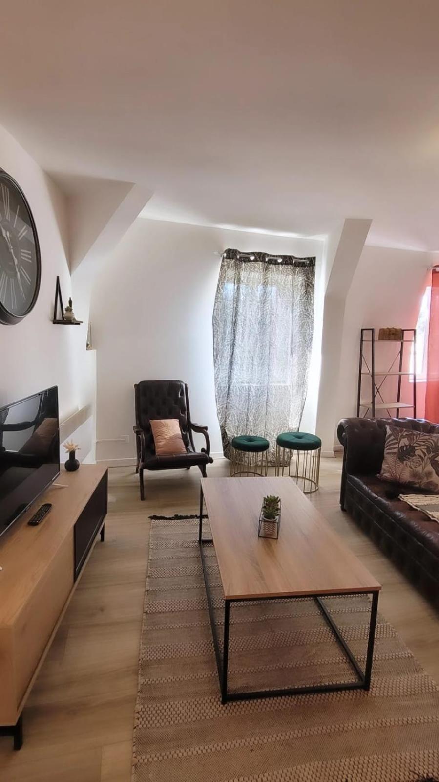 Apartment T3 Renove En Face Des Thermes