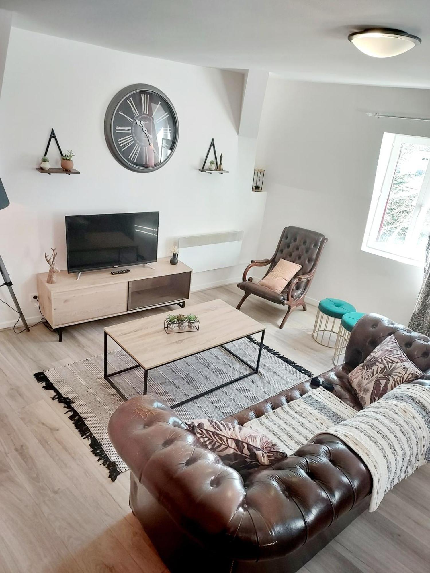 Apartment T3 Renove En Face Des Thermes Neris-les-Bains