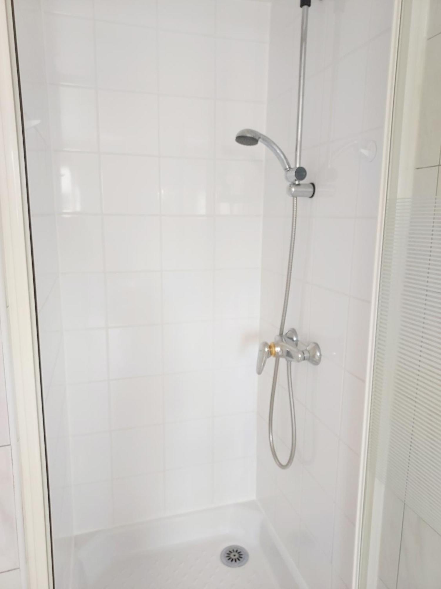 Apartment T3 Renove En Face Des Thermes